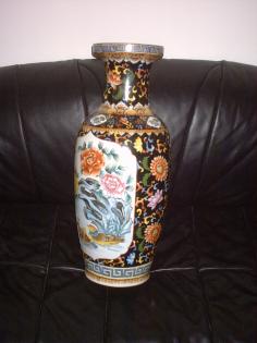 Schoene große VASE